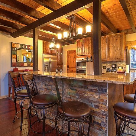 ガトリンバーグ Bear Necessities, Luxury 5Bd Mtn Views, Hot Tub, Many Bear Sightingsヴィラ エクステリア 写真